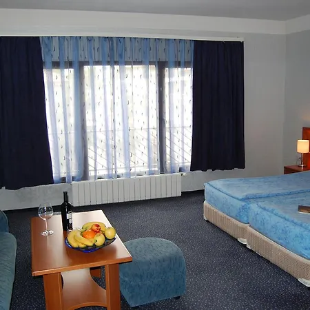 Hotel Kibella 2*